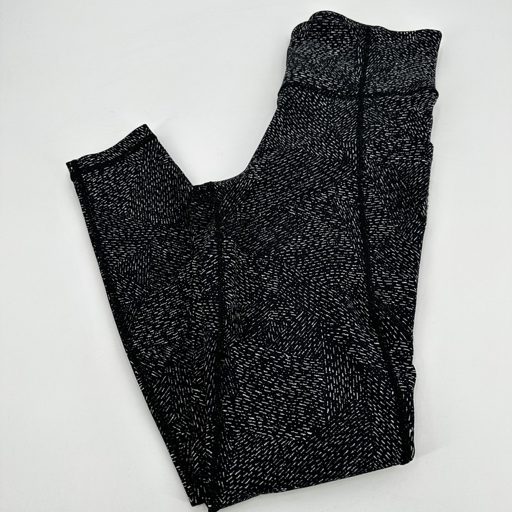 Athleta Salutation Stash Pocket Tight Black White Textured Dash Leggings Small